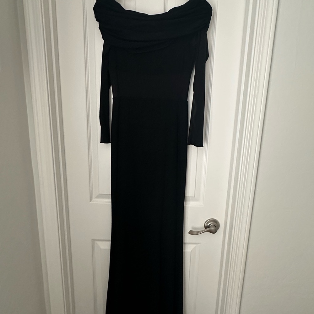 Commense Black Off-Shoulder Long Sleeve Gown